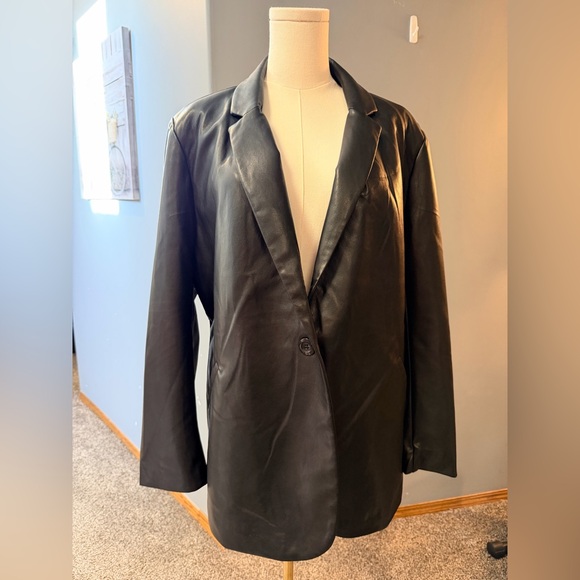 Ricki's Jackets & Blazers - Ricki’s Black Faux Leather Blazer – Size XL